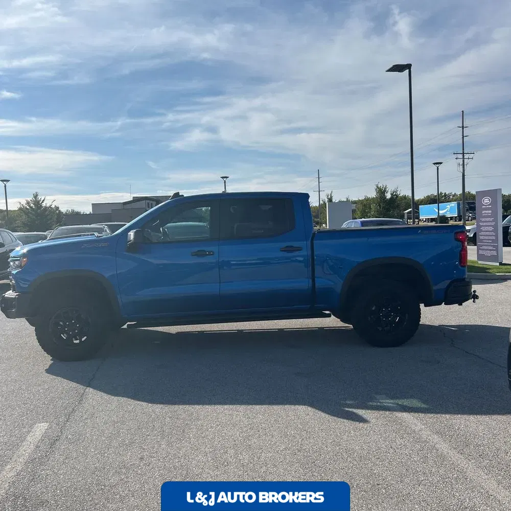 2024 Chevrolet Silverado 1500 ZR2
