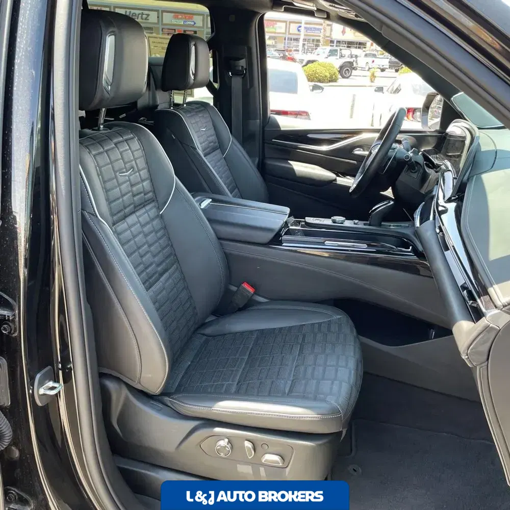 2023 Cadillac Escalade-V Base