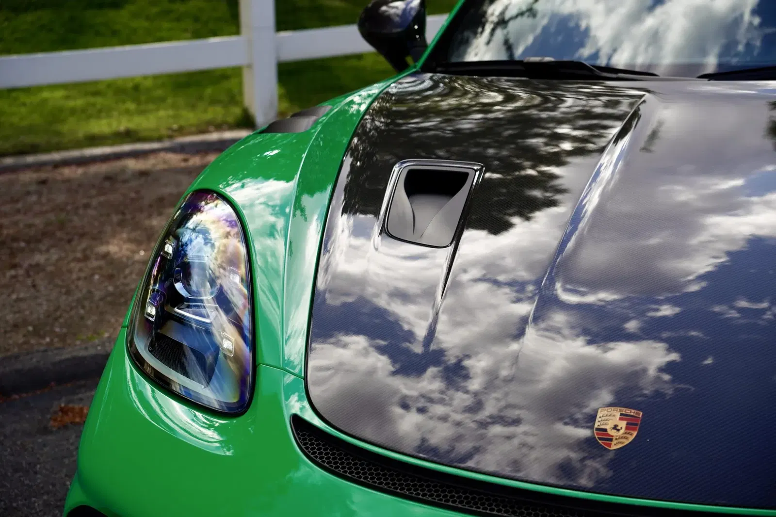 Signal Green 2023 Porsche 718 Cayman GT4 RS Weissach