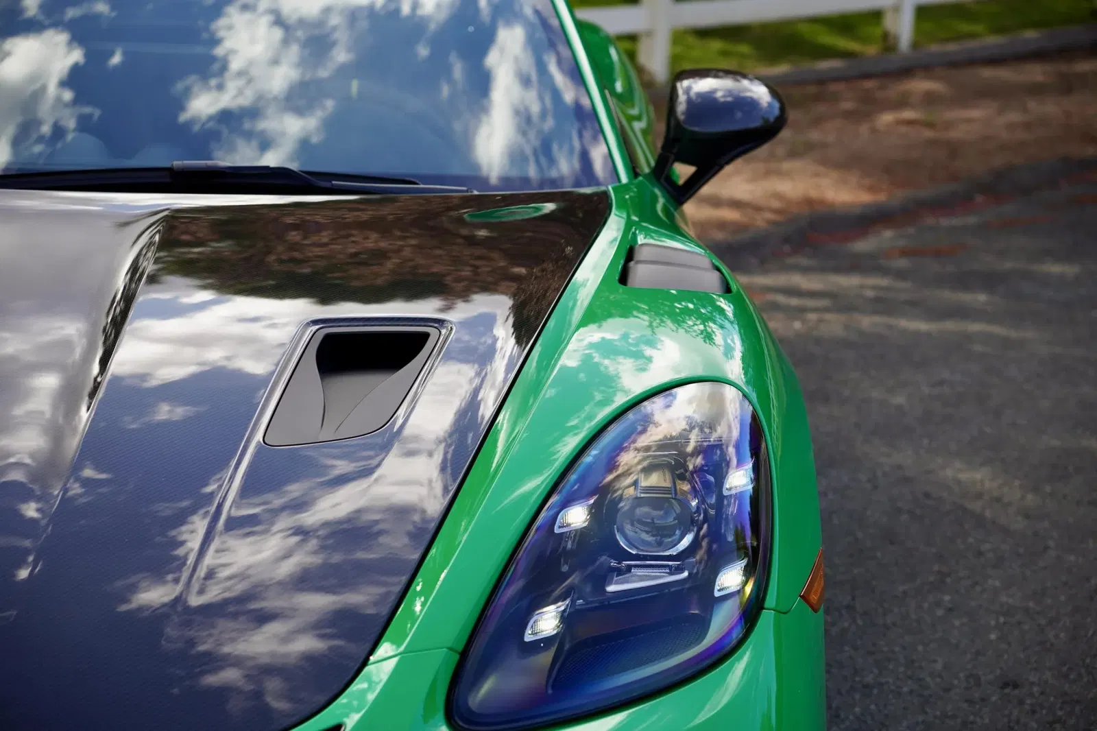 Signal Green 2023 Porsche 718 Cayman GT4 RS Weissach