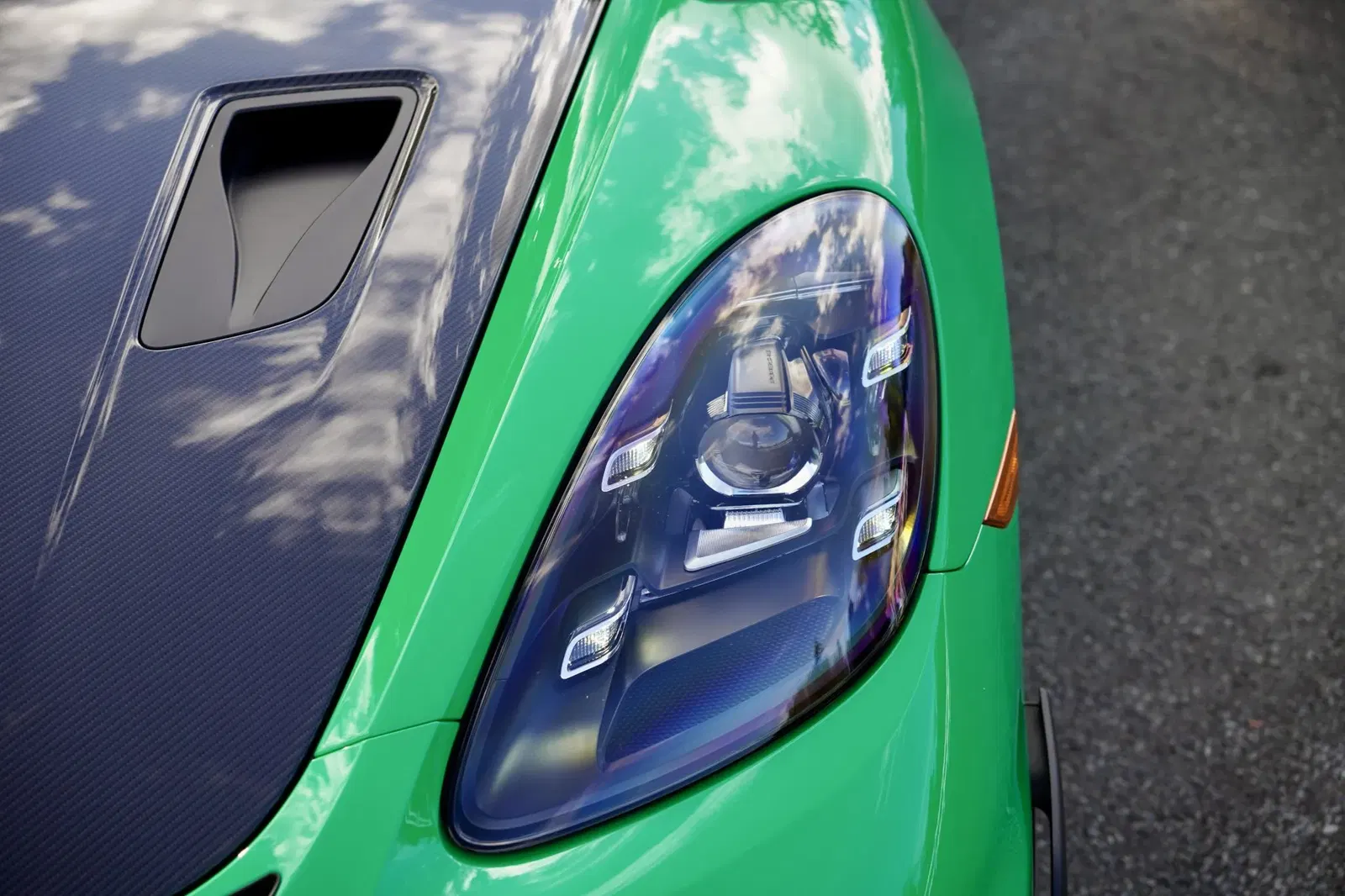 Signal Green 2023 Porsche 718 Cayman GT4 RS Weissach