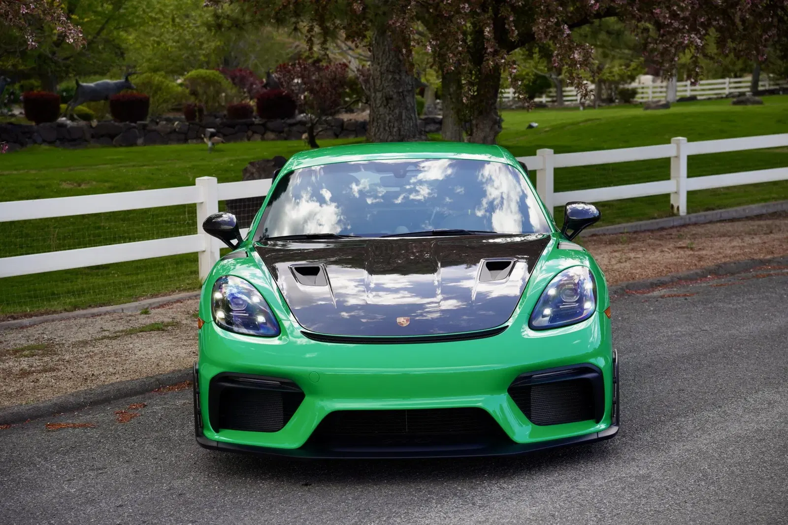 Signal Green 2023 Porsche 718 Cayman GT4 RS Weissach