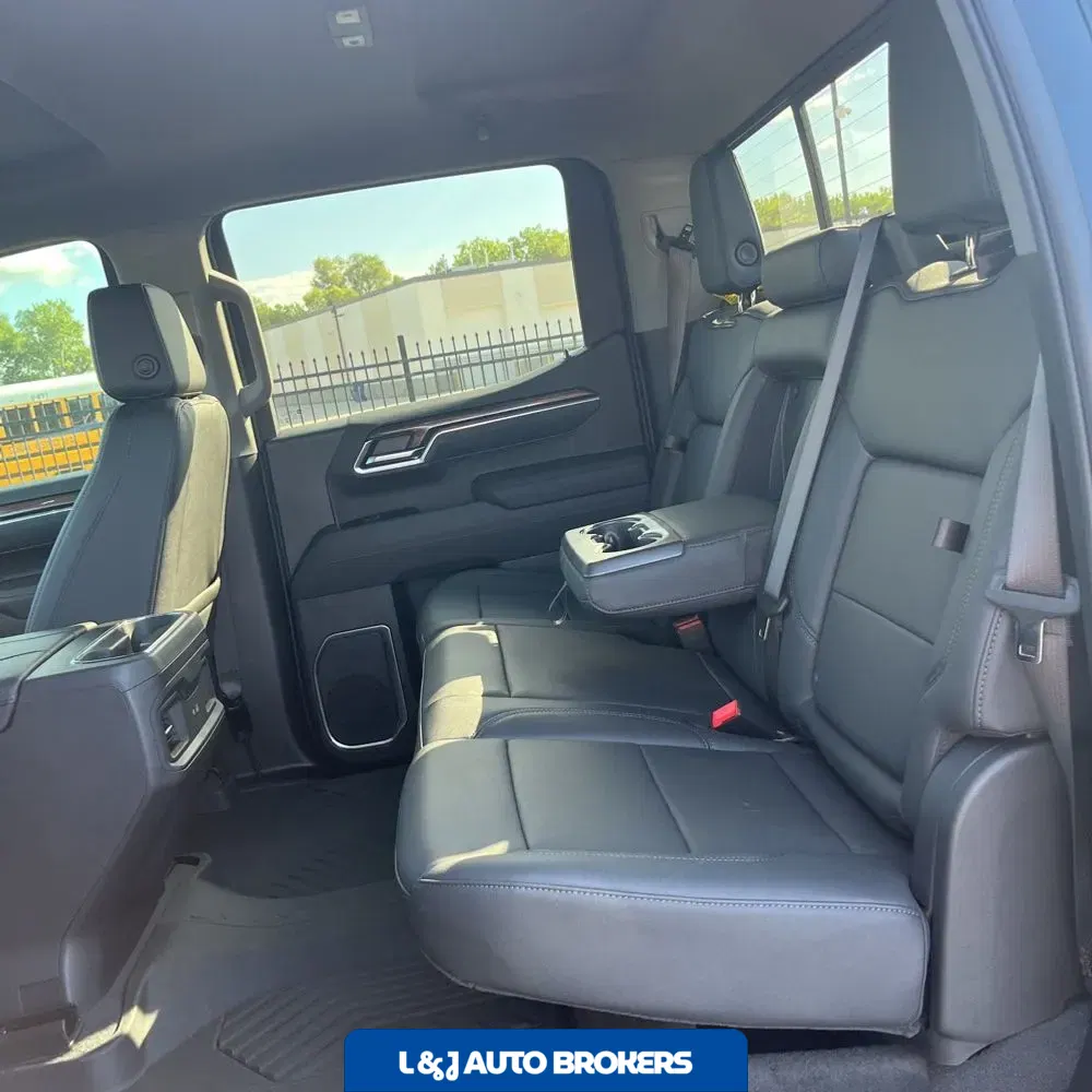 2025 Chevrolet Silverado 1500 LT Trail Boss