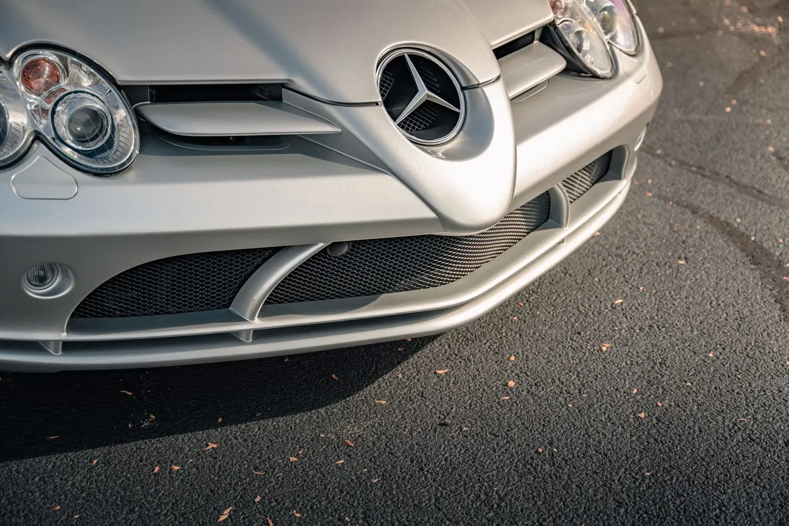 7k-Mile 2008 Mercedes-Benz SLR McLaren Roadster