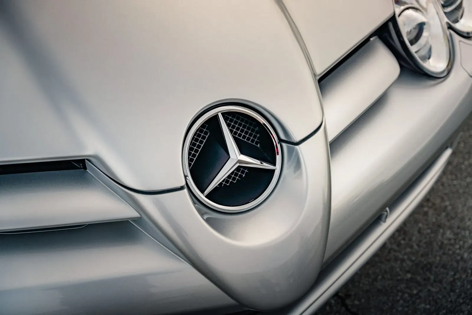 7k-Mile 2008 Mercedes-Benz SLR McLaren Roadster