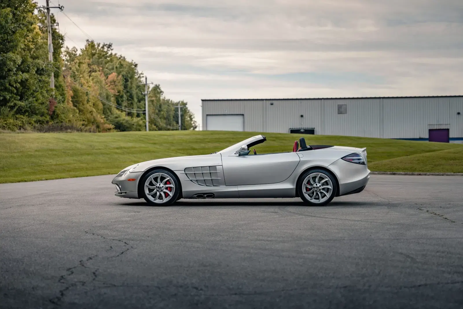 7k-Mile 2008 Mercedes-Benz SLR McLaren Roadster
