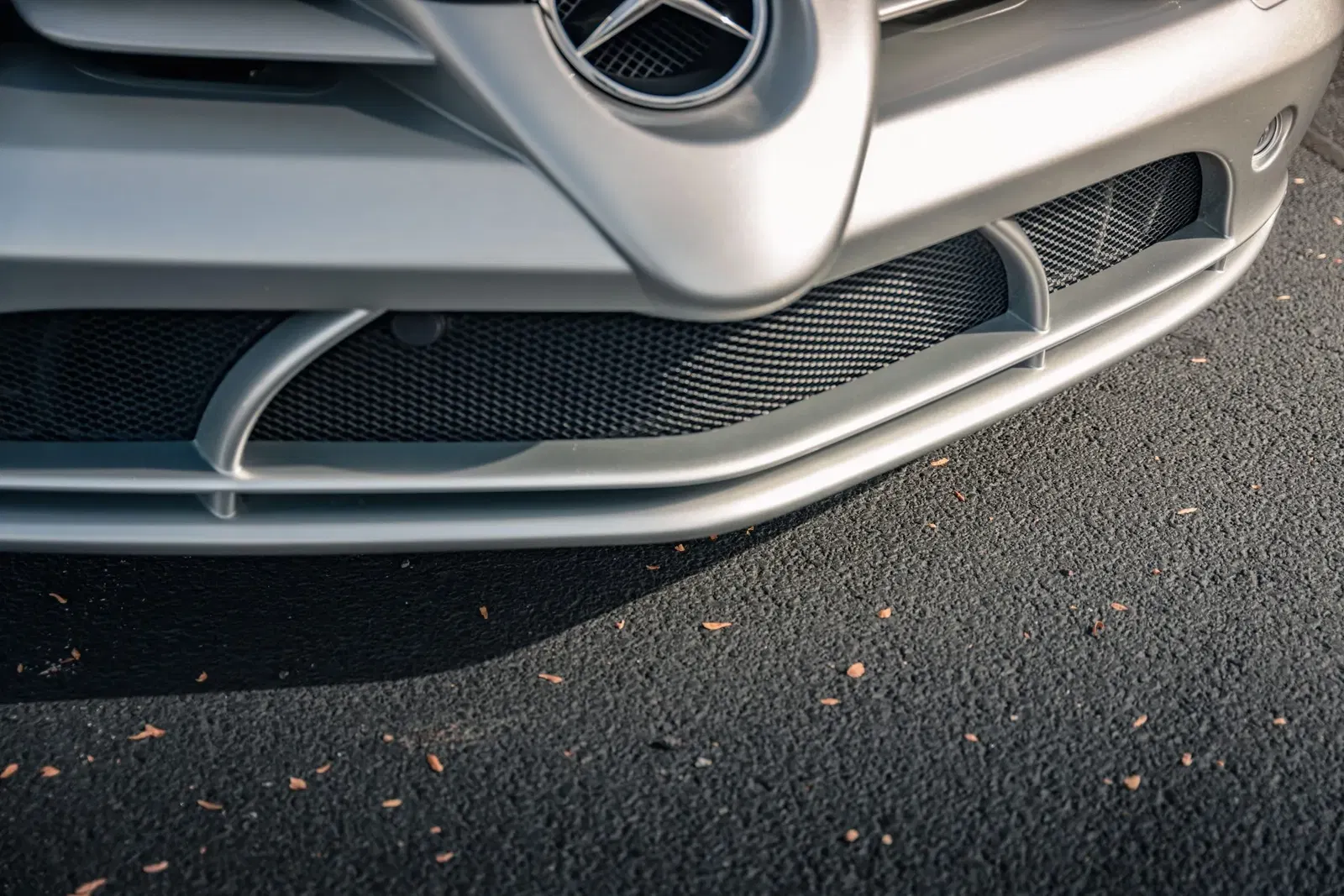 7k-Mile 2008 Mercedes-Benz SLR McLaren Roadster