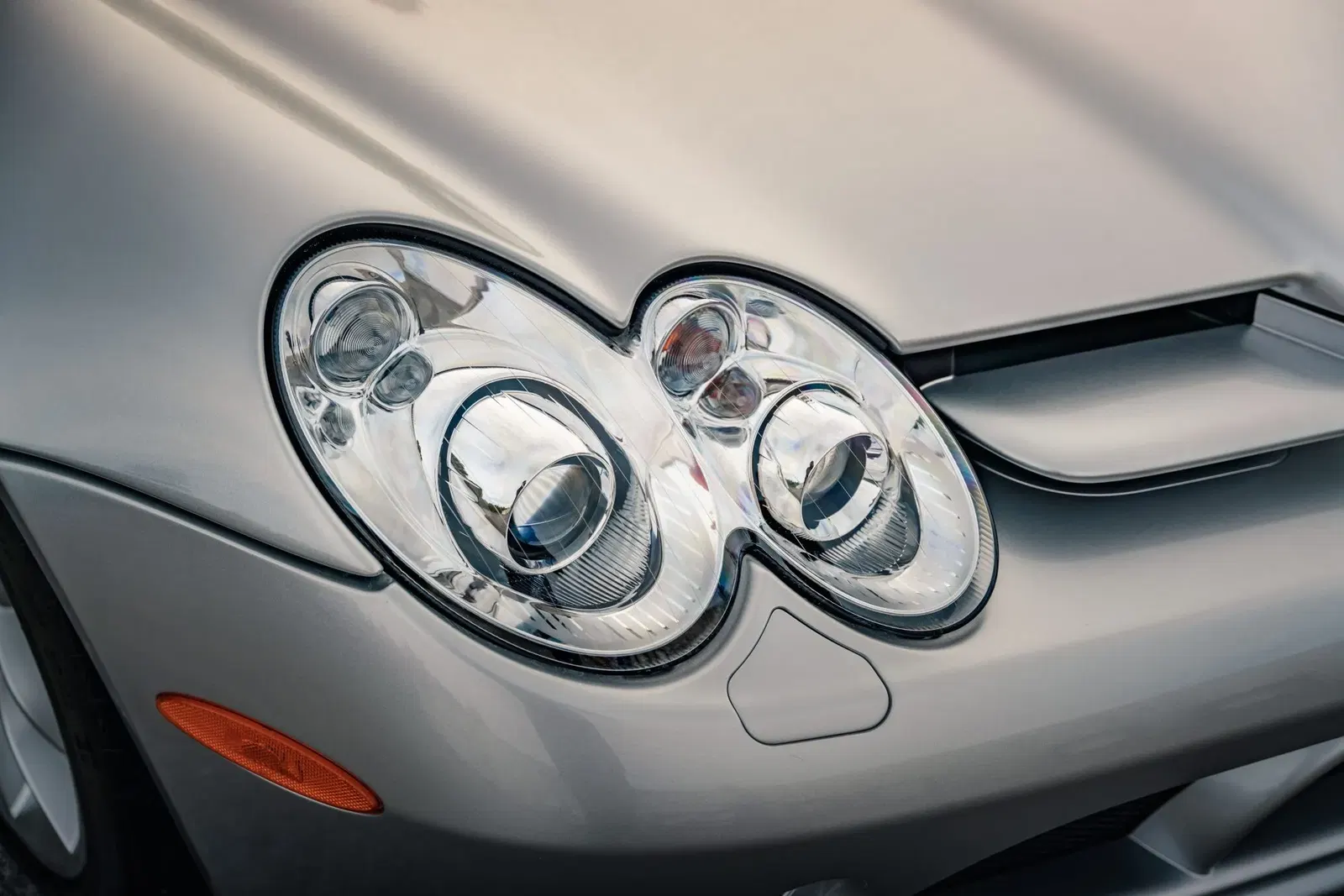 7k-Mile 2008 Mercedes-Benz SLR McLaren Roadster