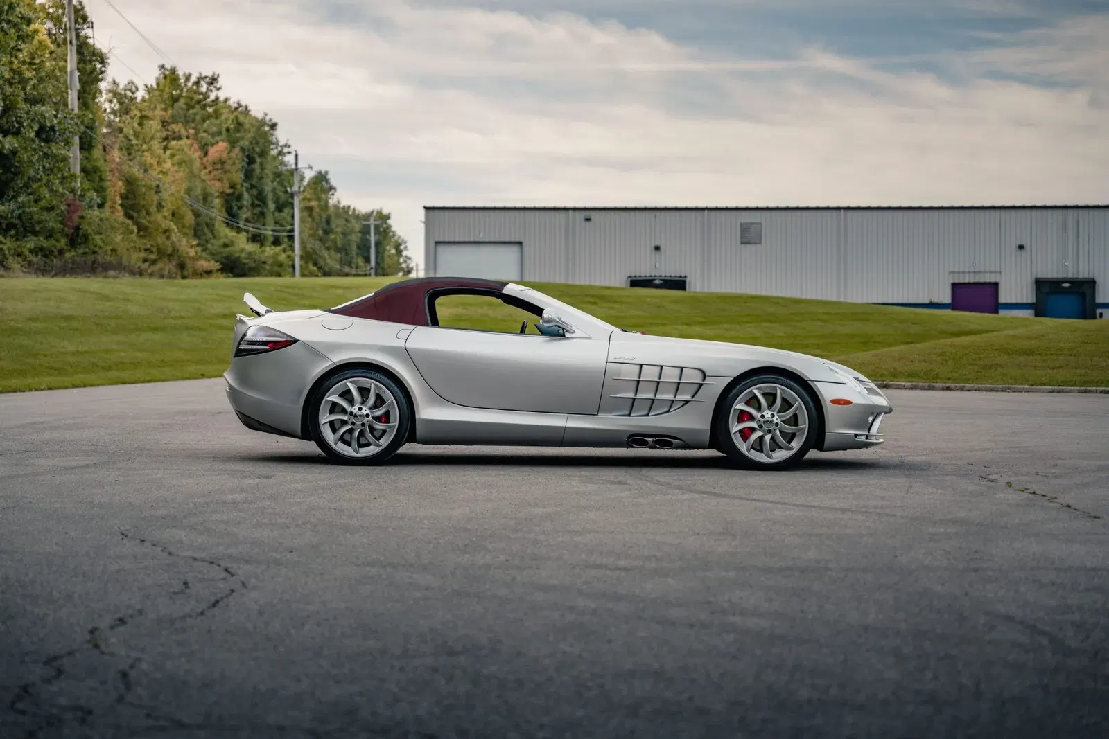 7k-Mile 2008 Mercedes-Benz SLR McLaren Roadster