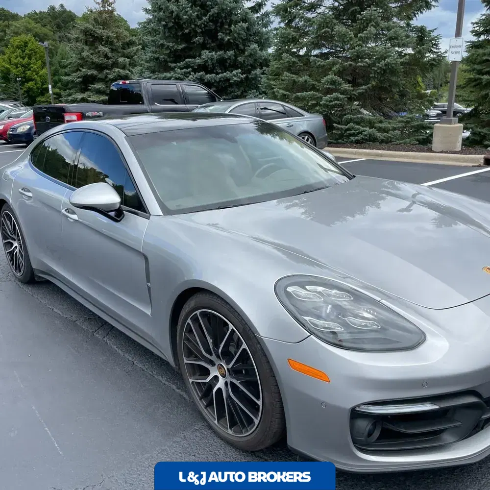2022 Porsche Panamera Platinum Edition