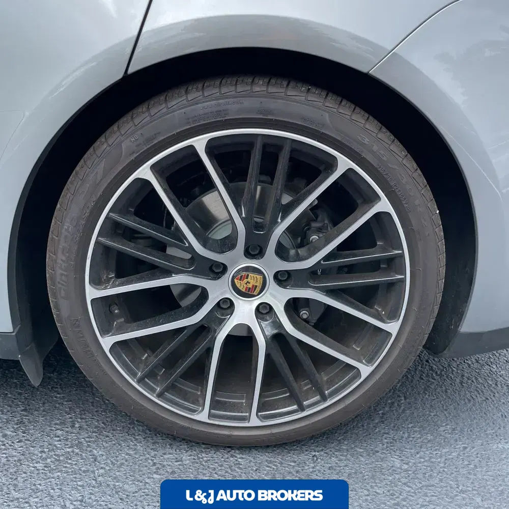 2022 Porsche Panamera Platinum Edition