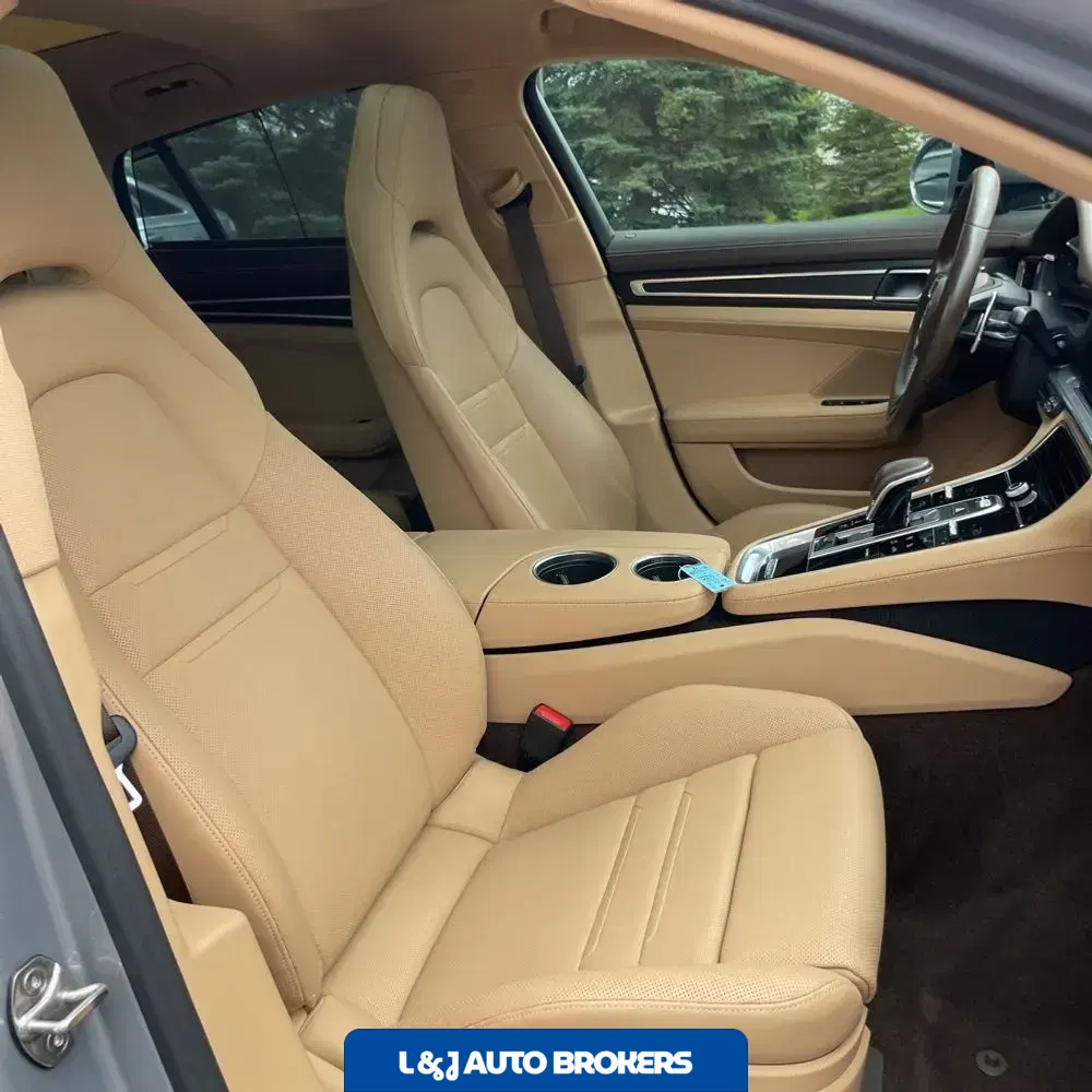 2022 Porsche Panamera Platinum Edition