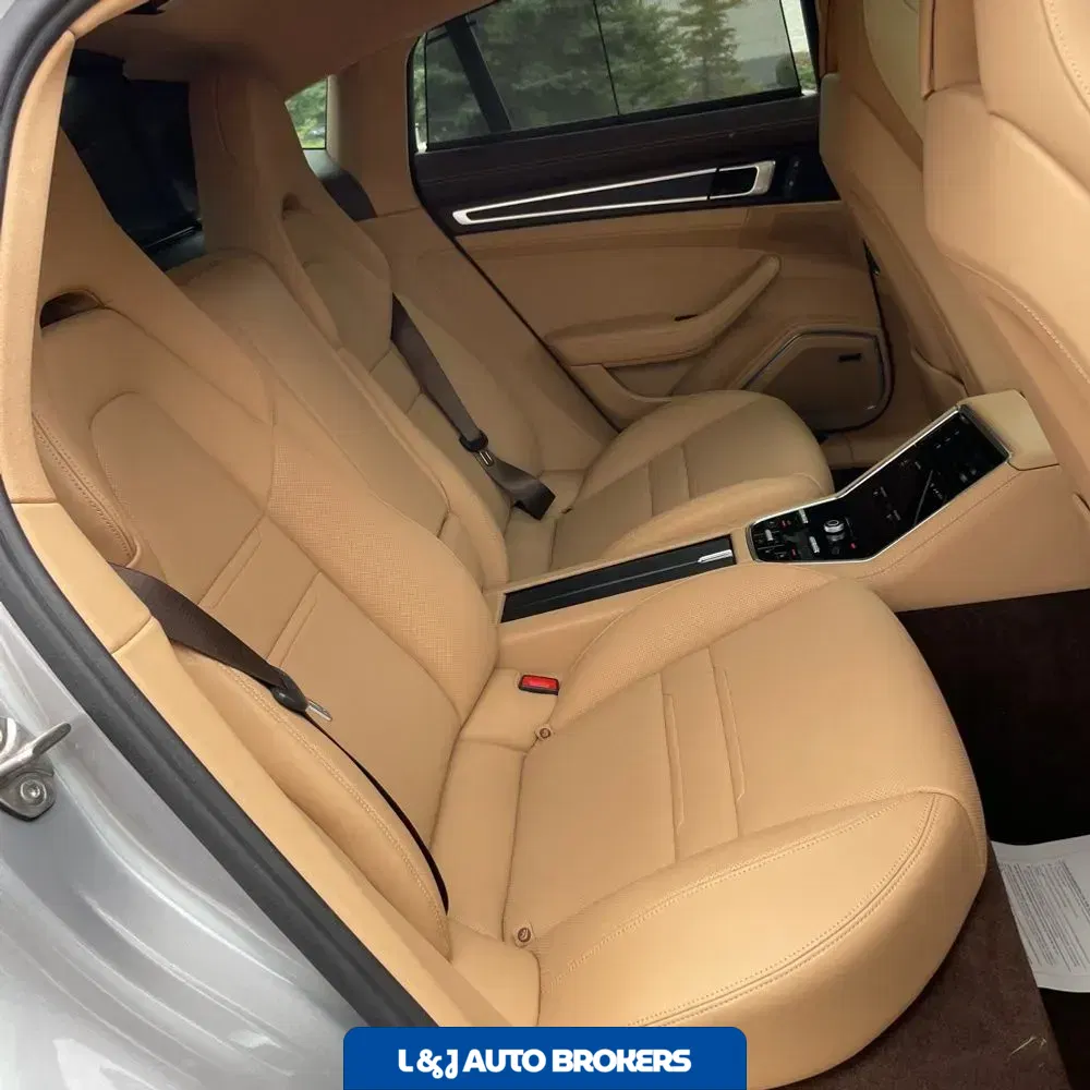 2022 Porsche Panamera Platinum Edition