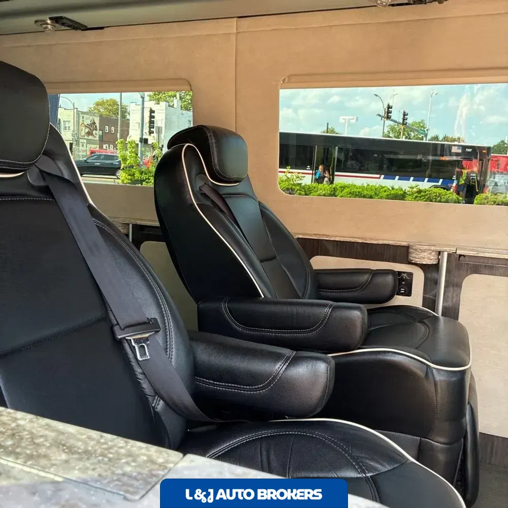 2015 Mercedes-Benz 3500 Sprinter Vans 3500