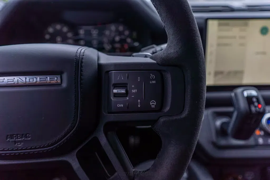 2023 Land Rover Defender 90 Carpathian Edition