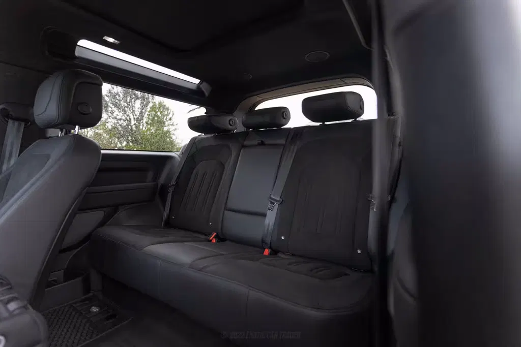 2023 Land Rover Defender 90 Carpathian Edition