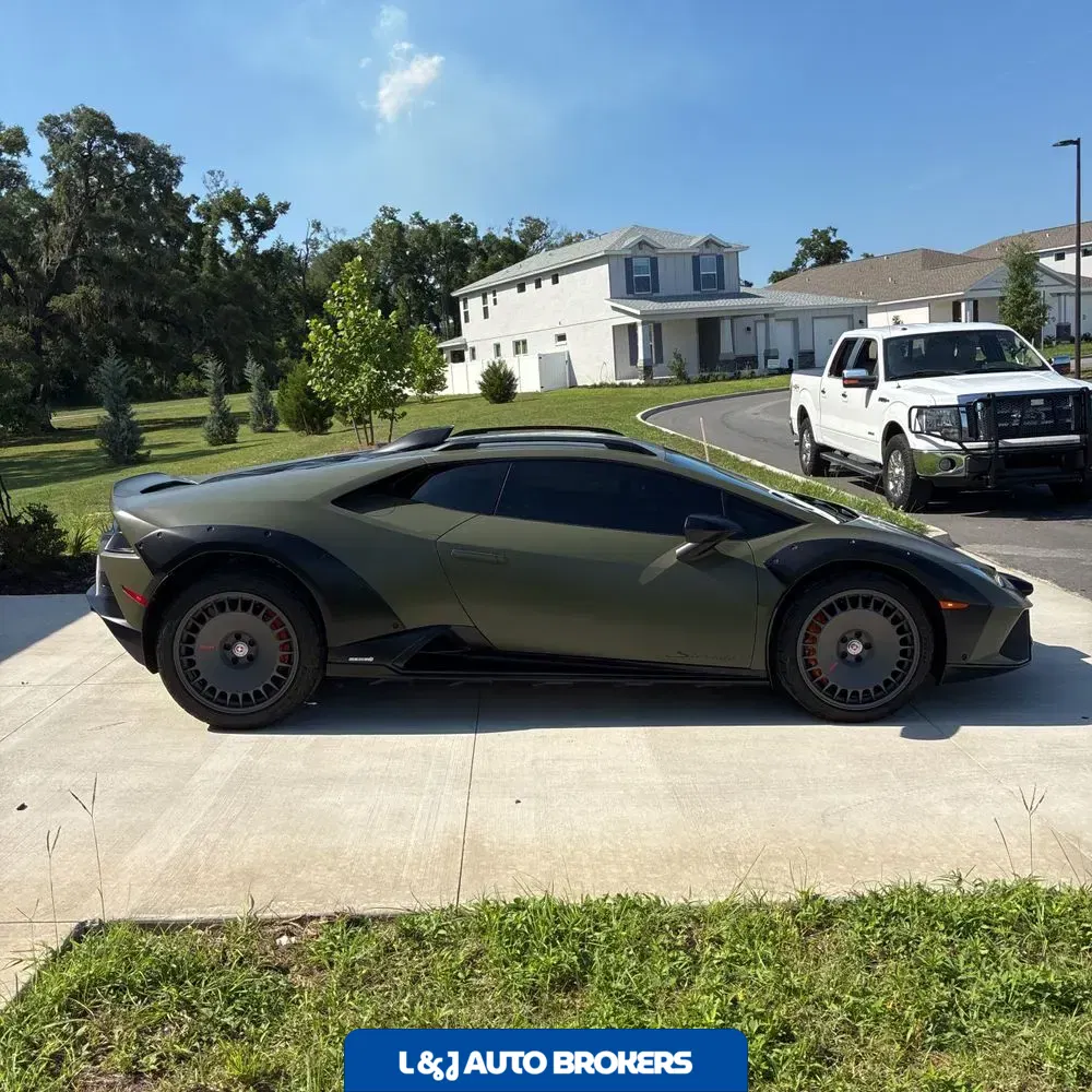 2024 Lamborghini Huracan Sterrato