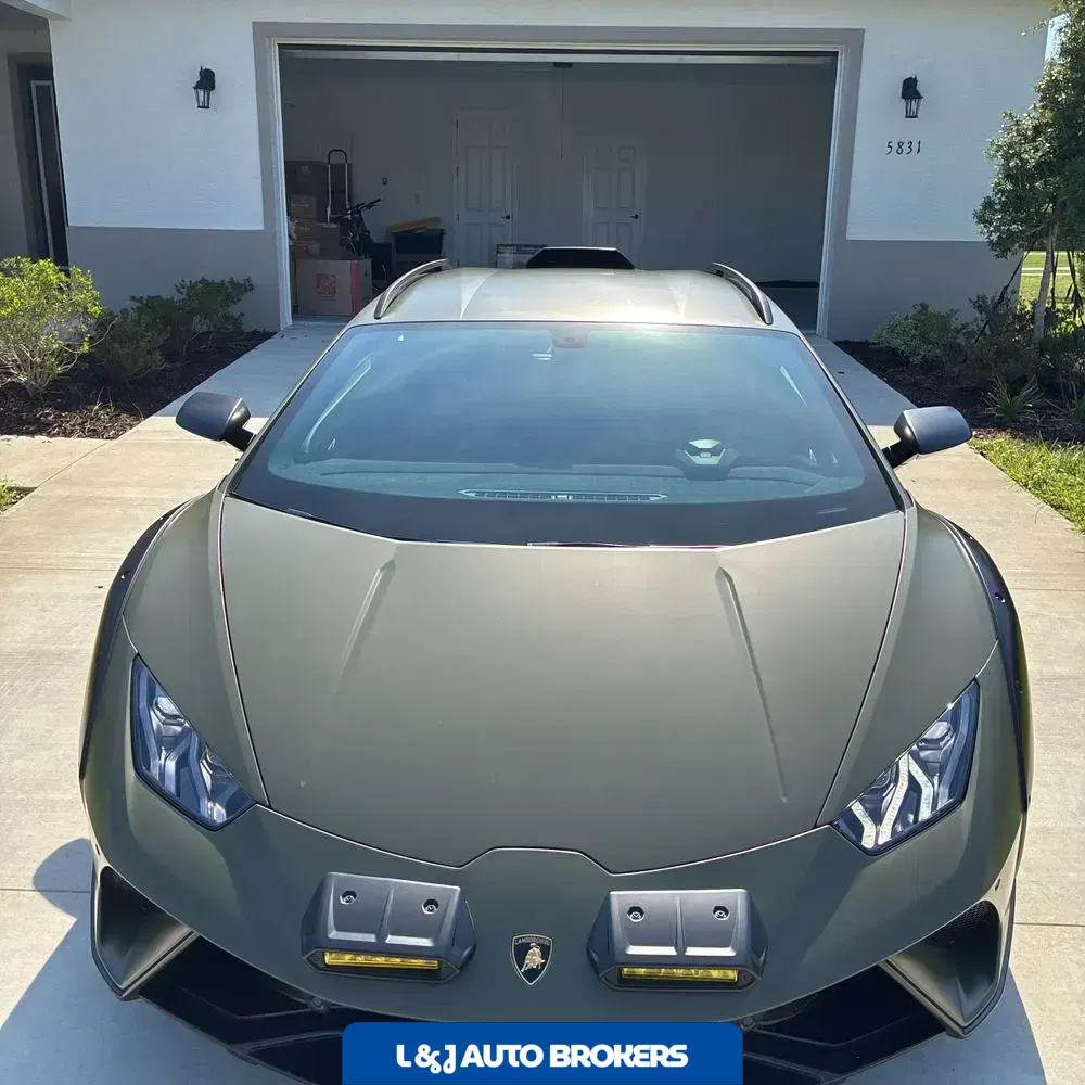 2024 Lamborghini Huracan Sterrato