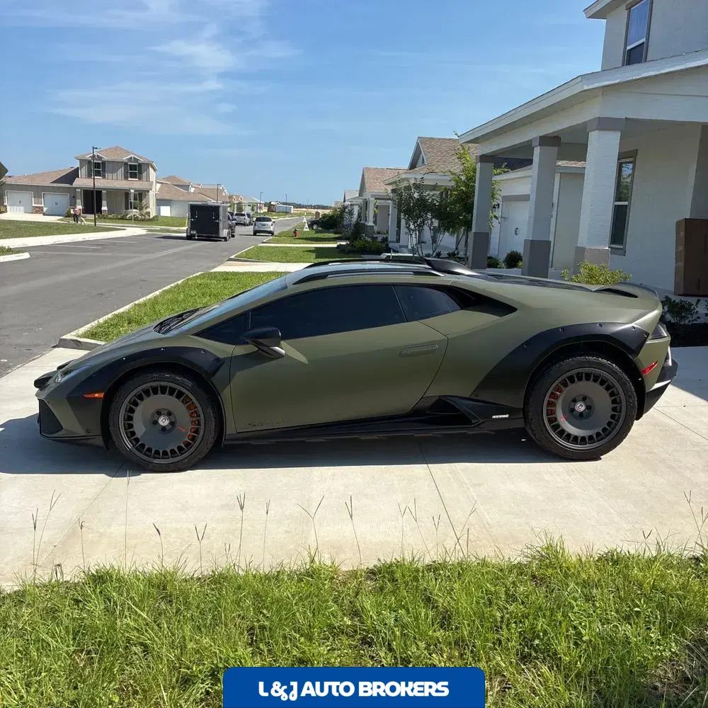2024 Lamborghini Huracan Sterrato