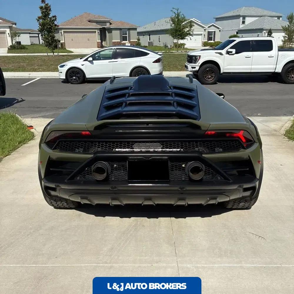 2024 Lamborghini Huracan Sterrato