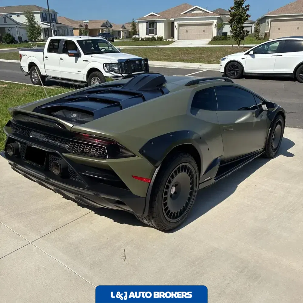 2024 Lamborghini Huracan Sterrato