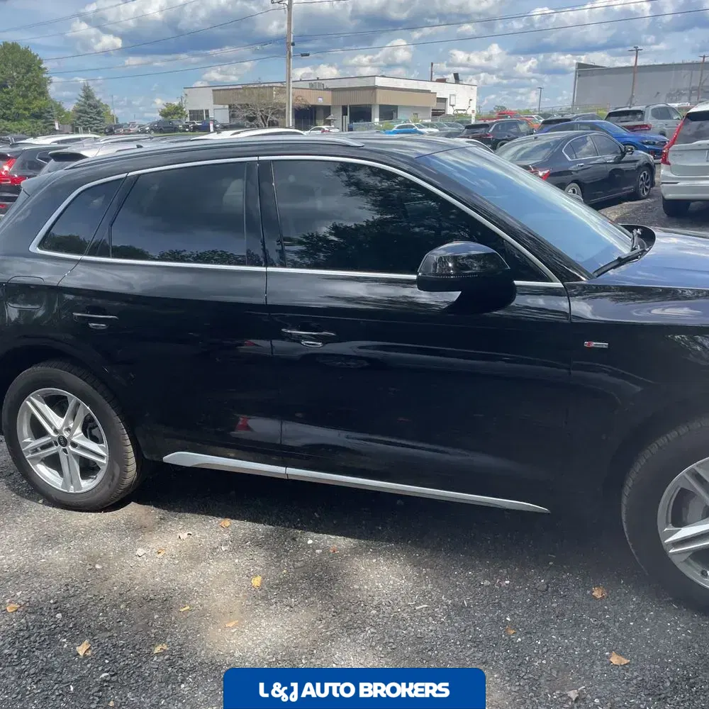 2025 Audi Q5 S-Line Prem 55 PHEV