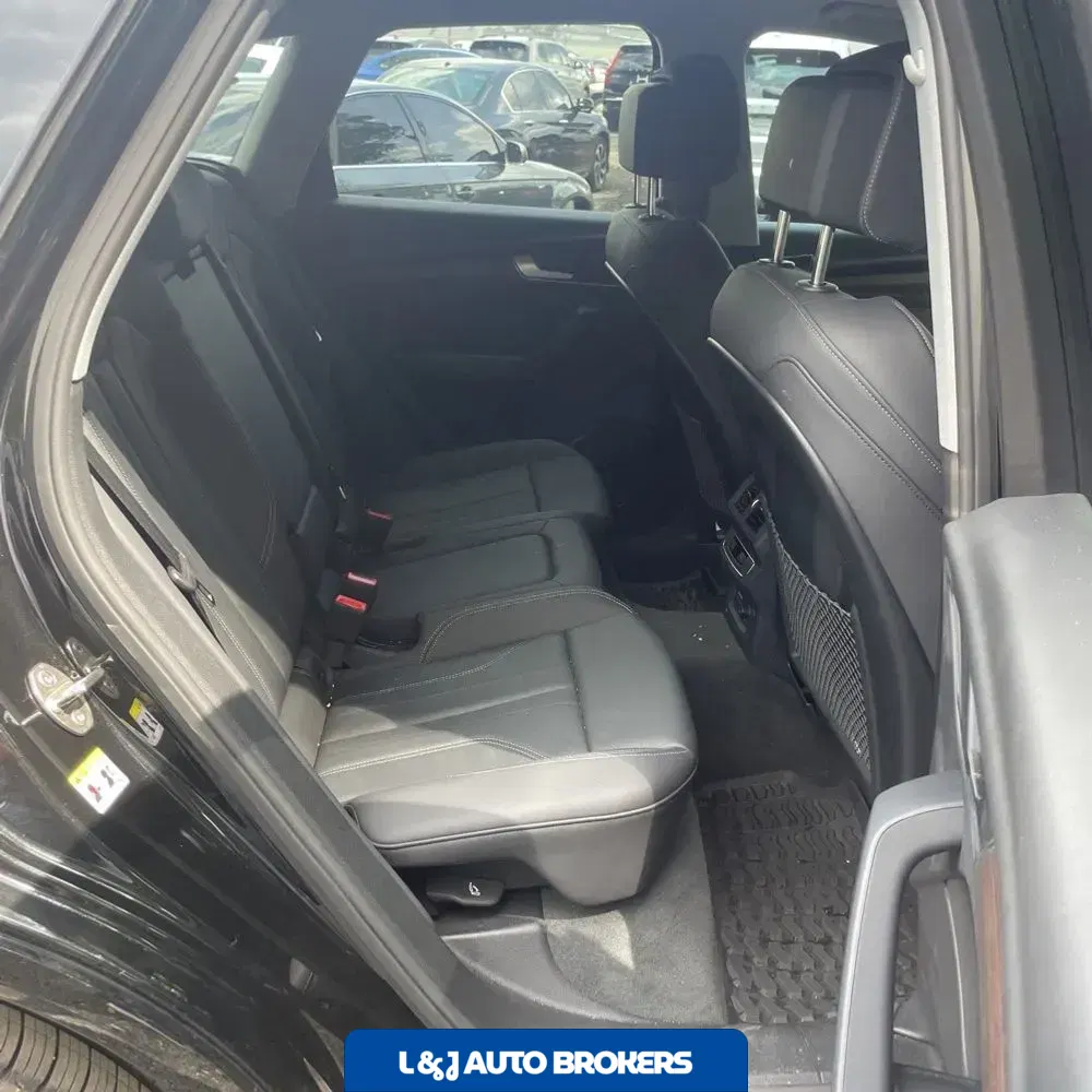2025 Audi Q5 S-Line Prem 55 PHEV