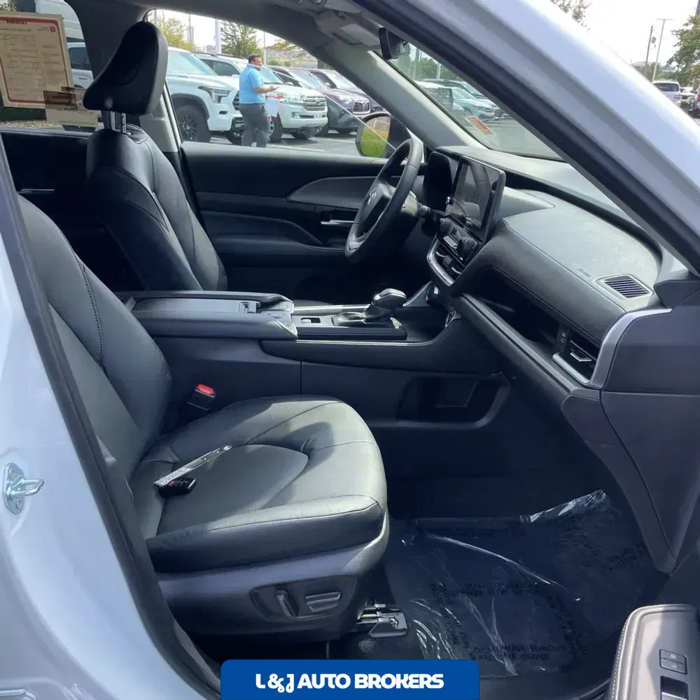 2025 Toyota Grand Highlander Hybrid XLE