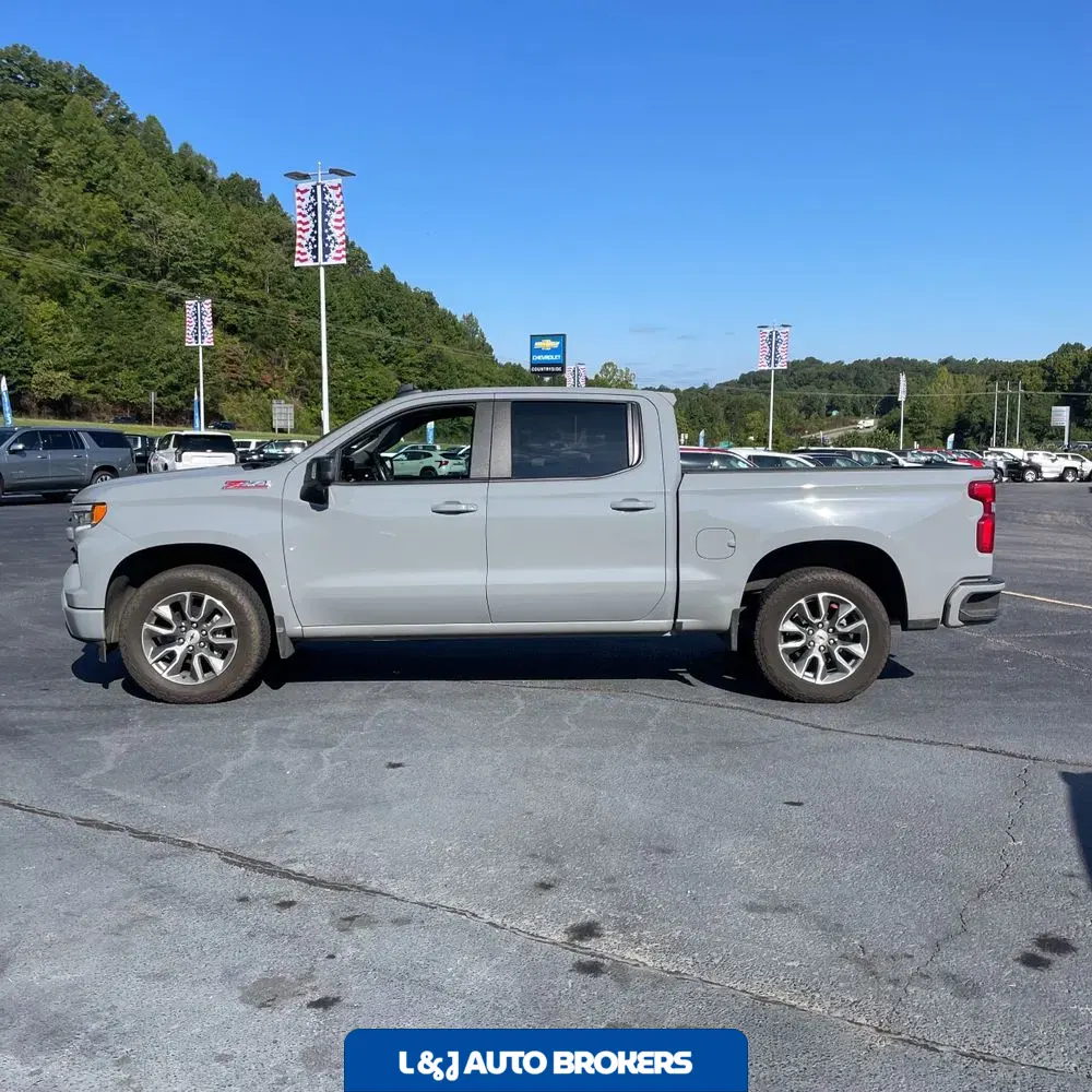 2024 Chevrolet Silverado 1500 RST