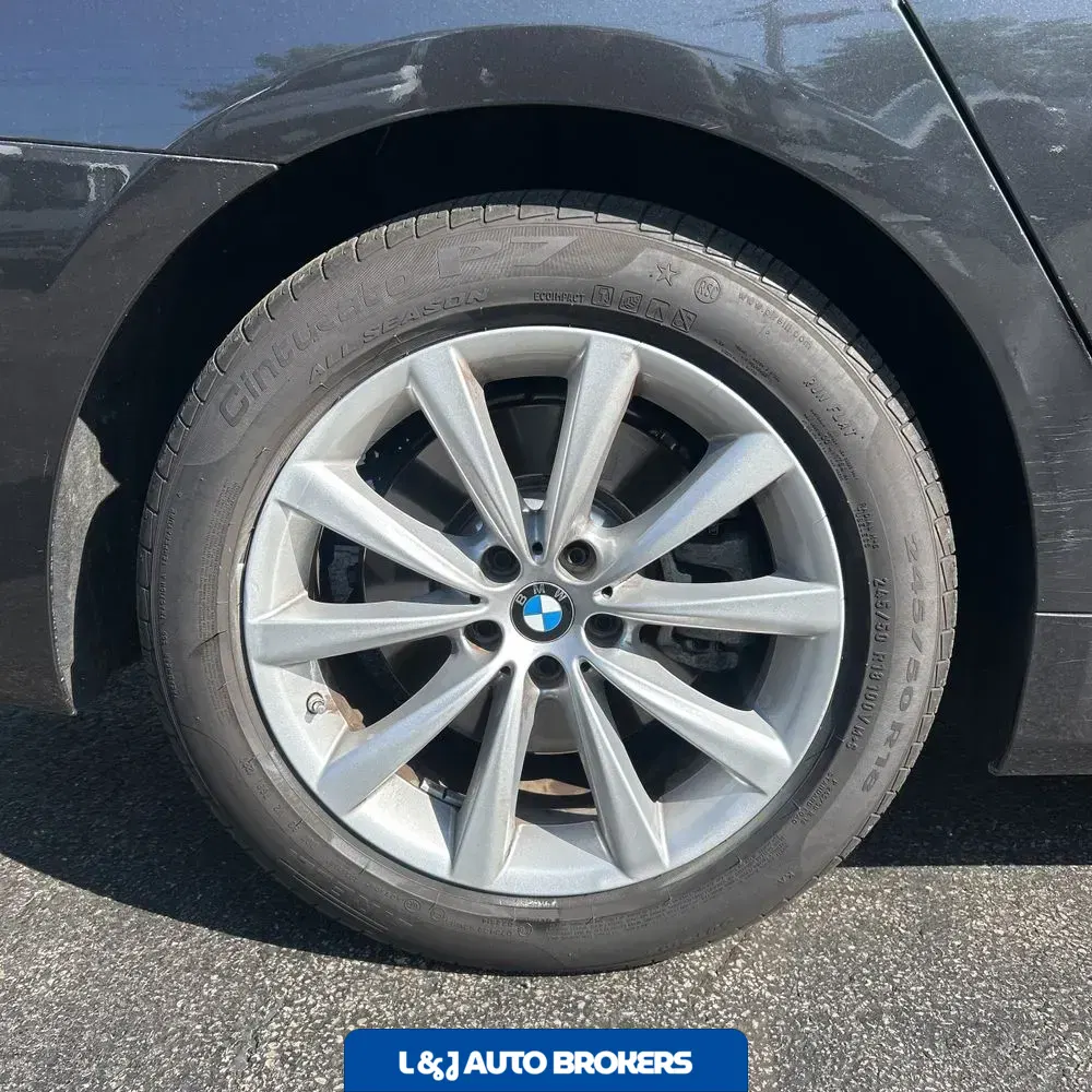 2022 BMW 7-Series 740i