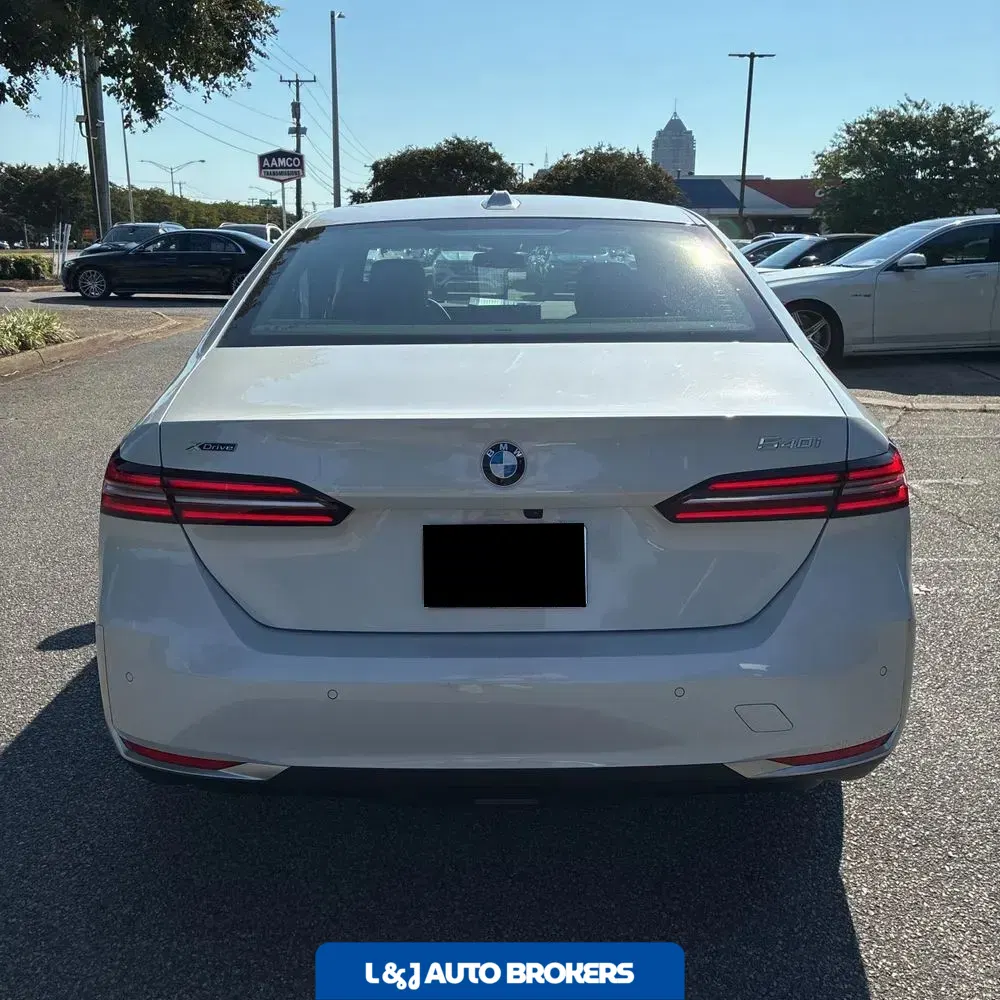 2025 BMW 5-Series 540i xDrive