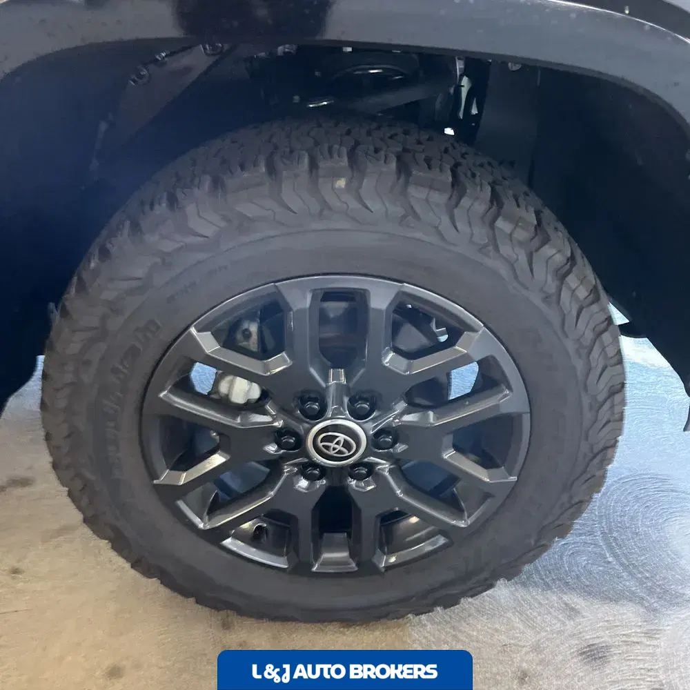 2024 Toyota Tundra Platinum HV