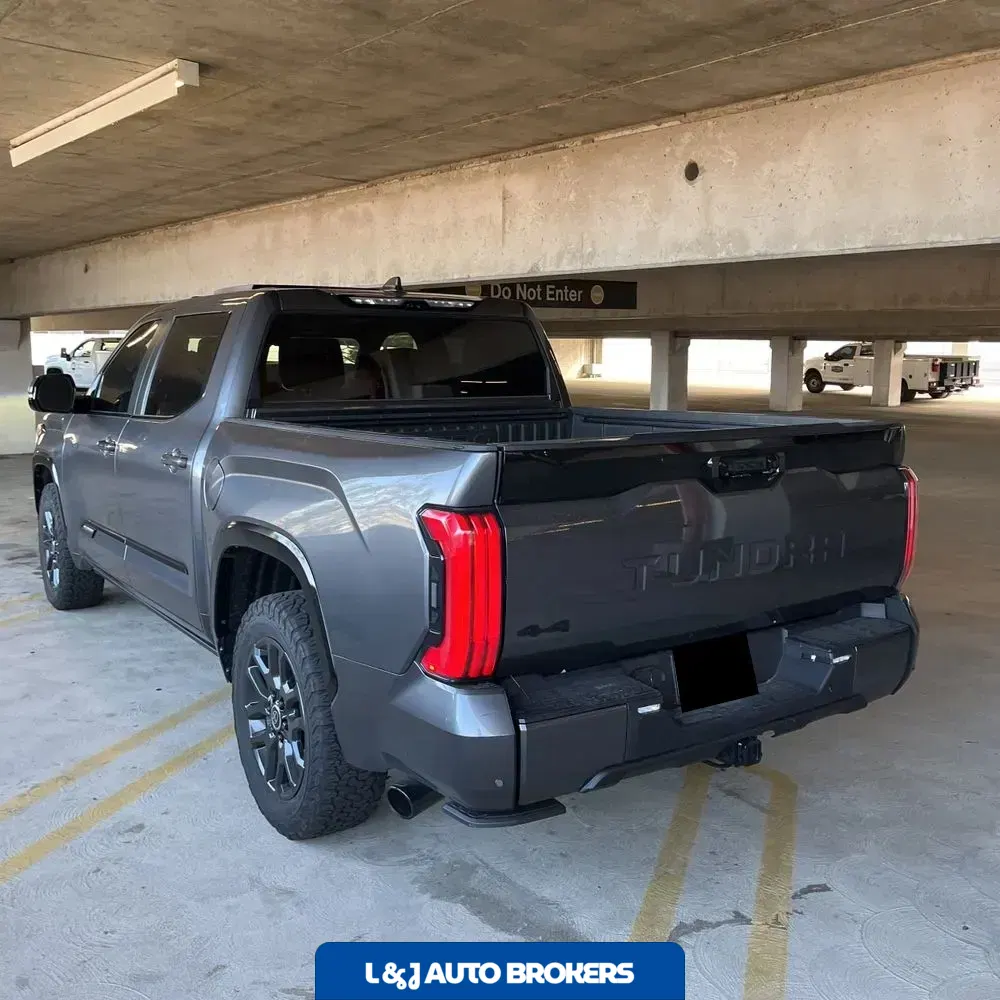 2024 Toyota Tundra Platinum HV