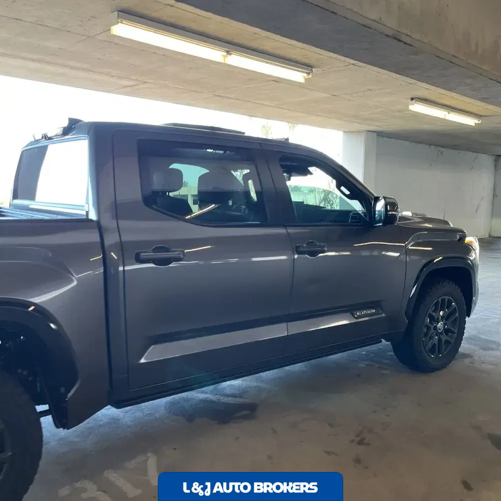 2024 Toyota Tundra Platinum HV