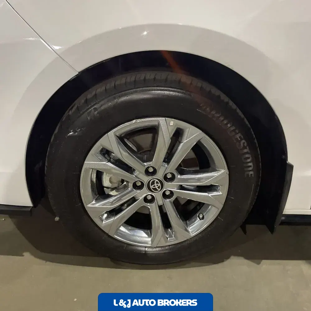 2023 Toyota Sienna XSE 7-Passenger