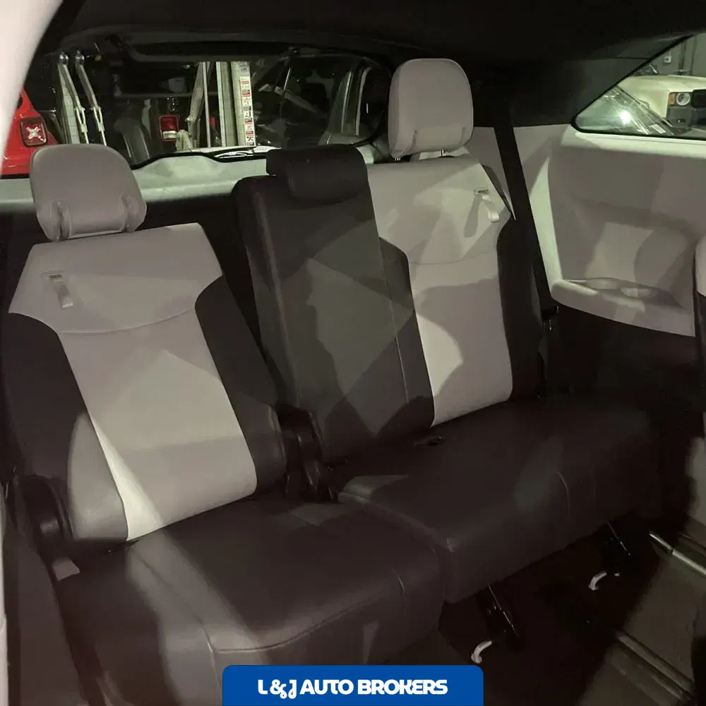 2023 Toyota Sienna XSE 7-Passenger