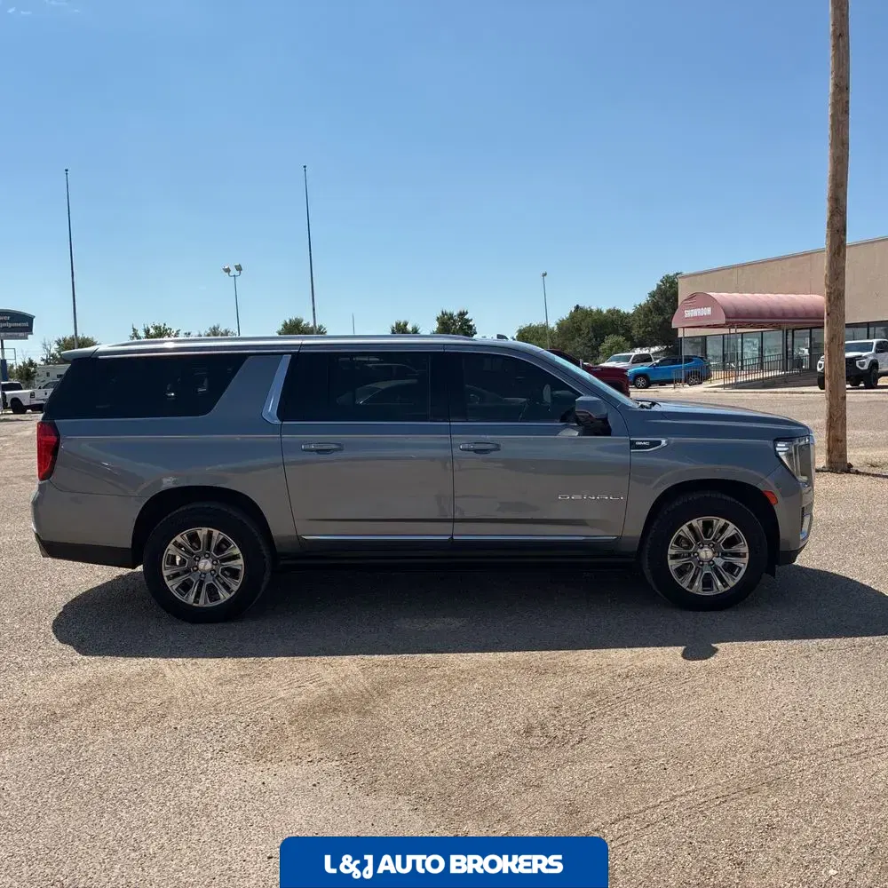 2022 GMC Yukon XL Denali