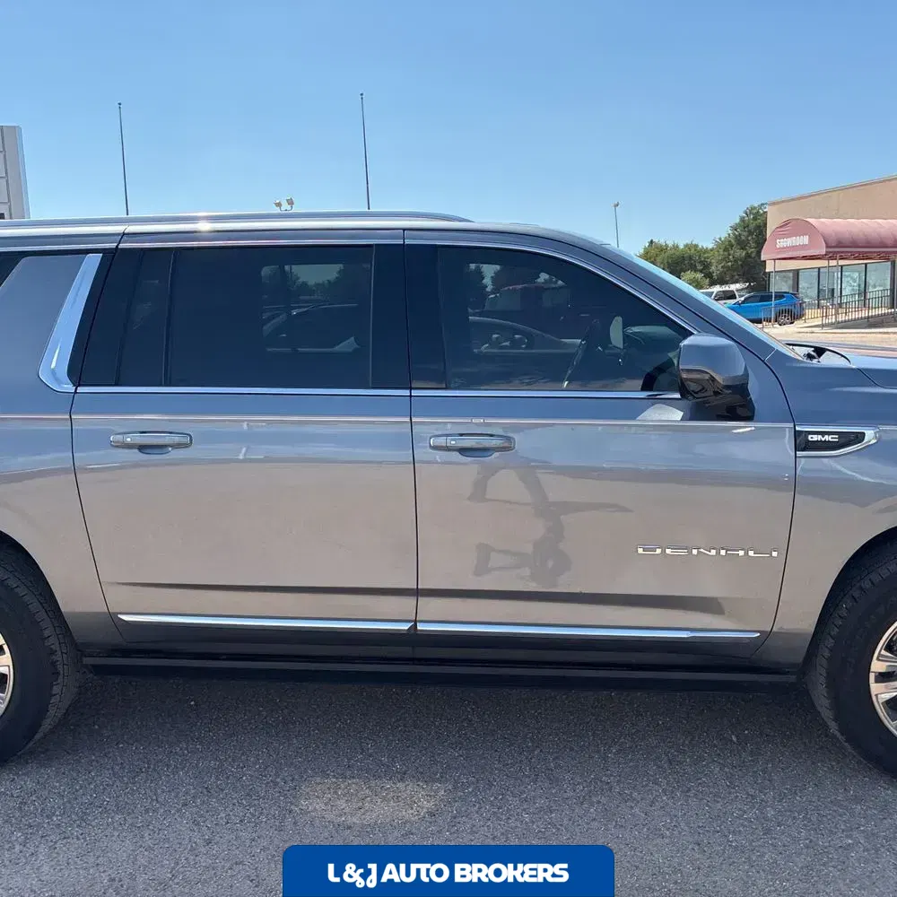 2022 GMC Yukon XL Denali
