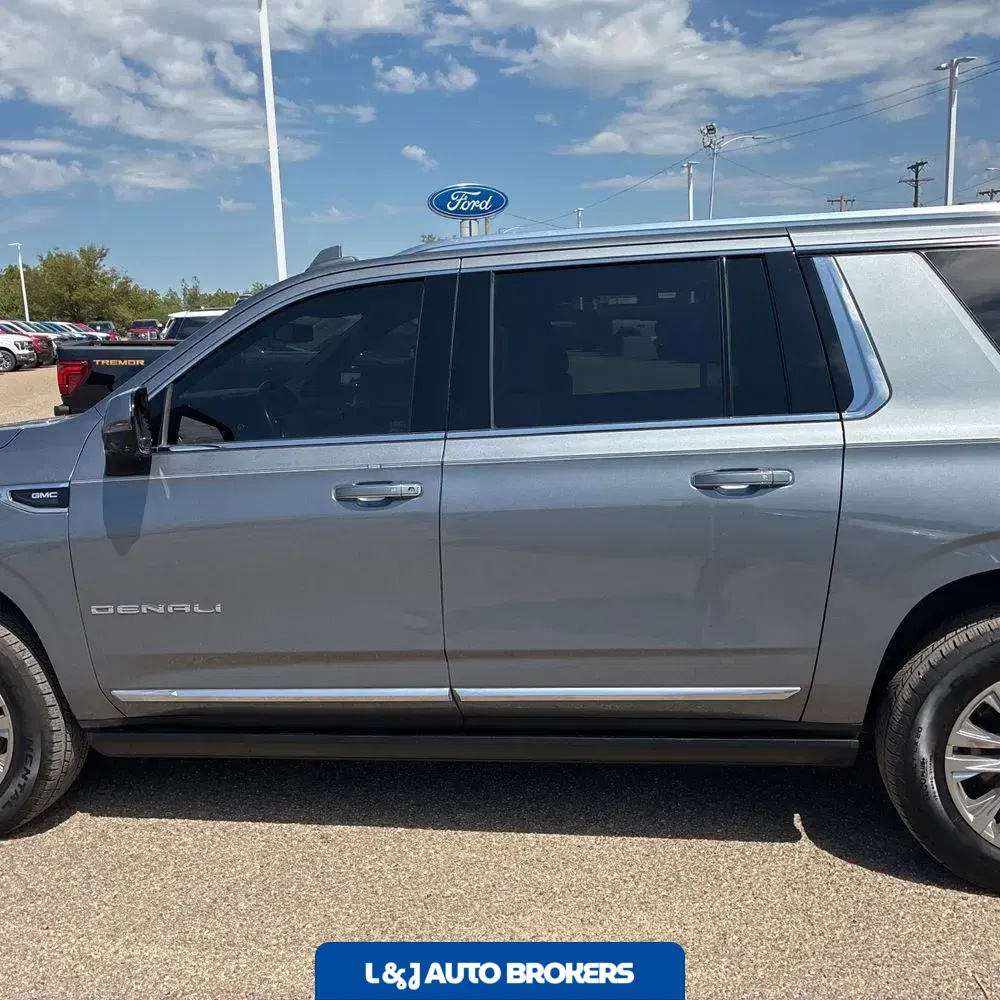2022 GMC Yukon XL Denali