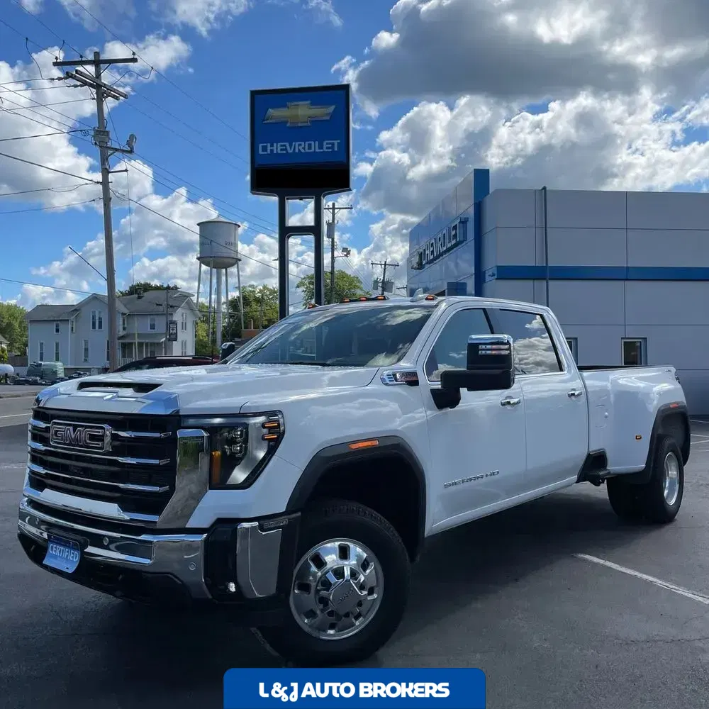 2024 GMC Sierra 3500 SLT