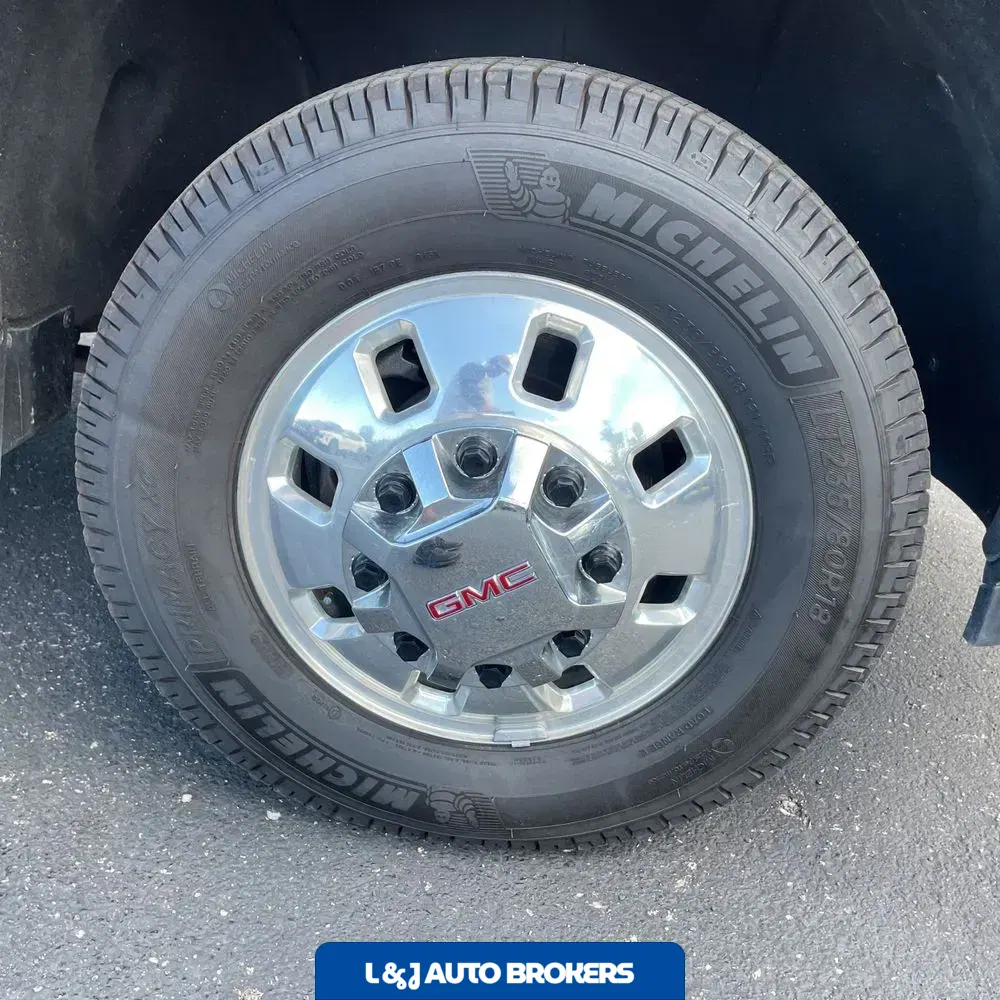2024 GMC Sierra 3500 SLT