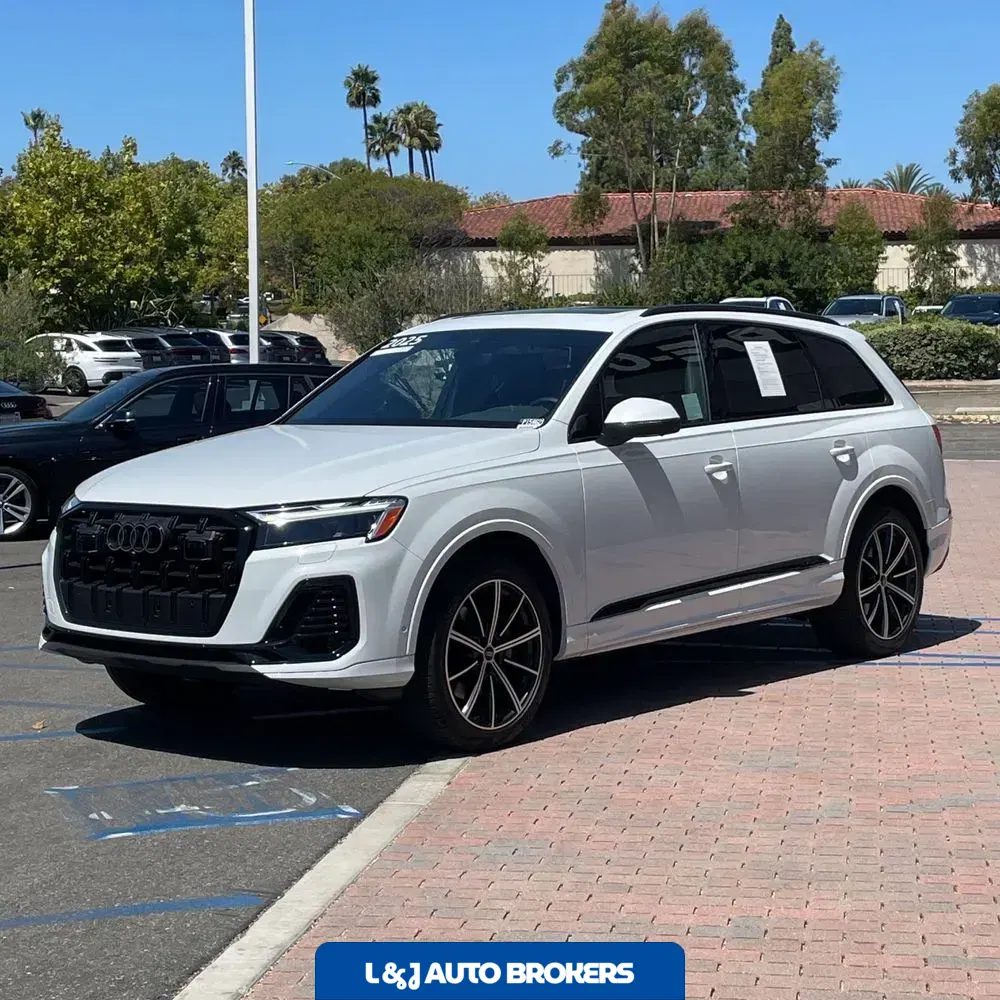 2025 Audi Q7 Premium Plus 45