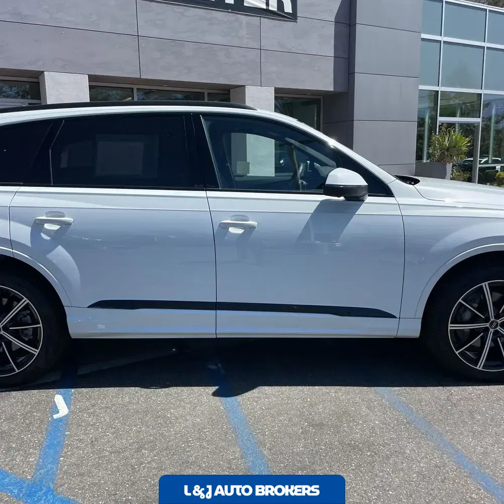 2025 Audi Q7 Premium Plus 45