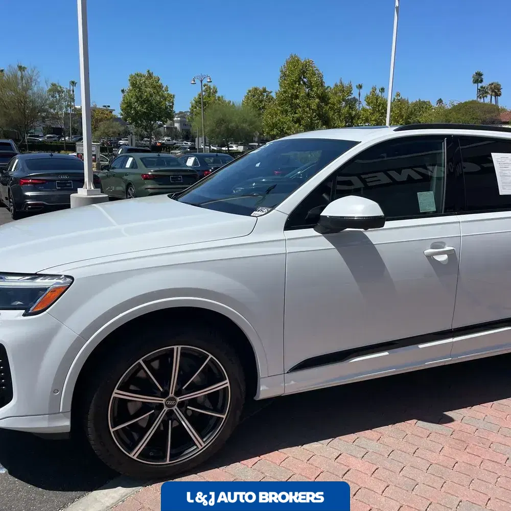 2025 Audi Q7 Premium Plus 45