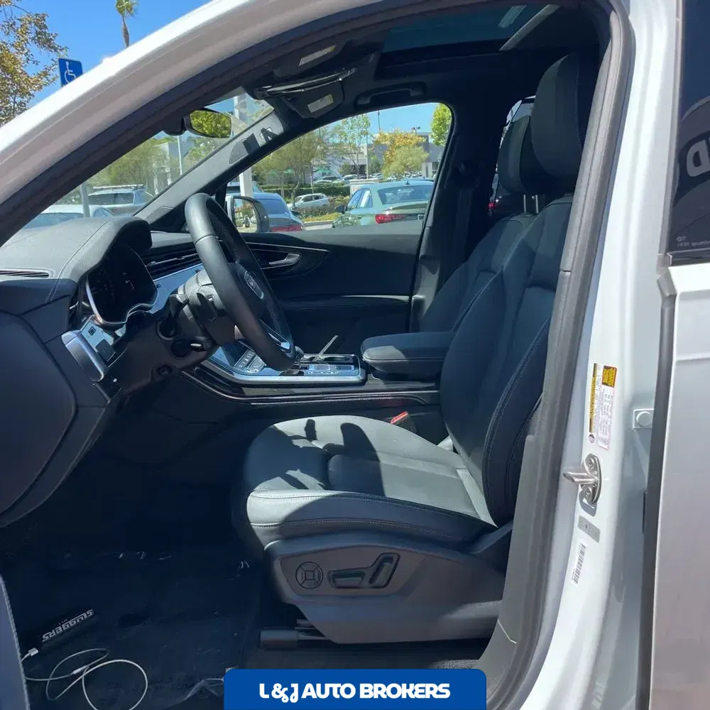 2025 Audi Q7 Premium Plus 45
