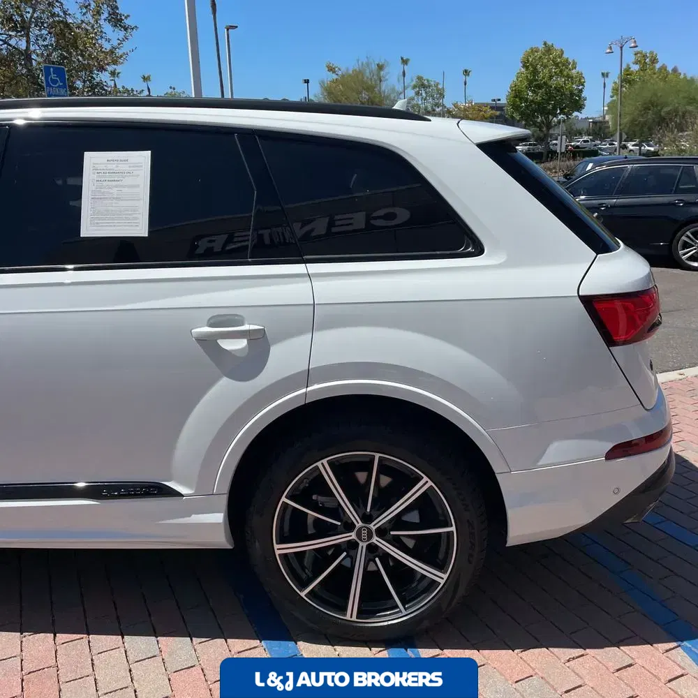 2025 Audi Q7 Premium Plus 45