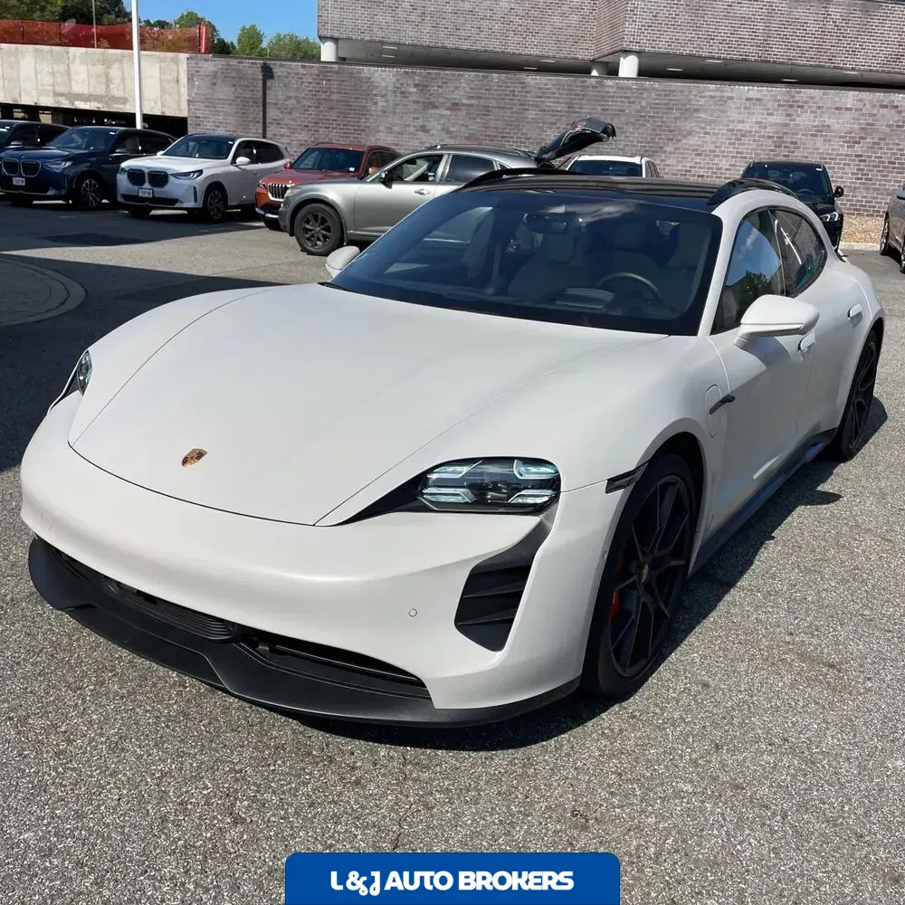 2024 Porsche Taycan GTS Sport Turismo