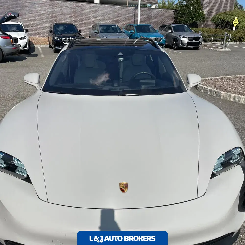 2024 Porsche Taycan GTS Sport Turismo