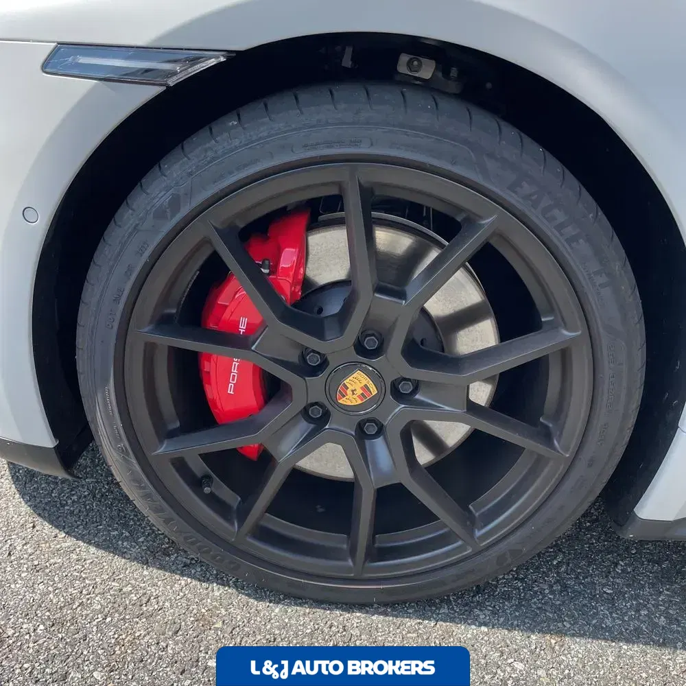 2024 Porsche Taycan GTS Sport Turismo
