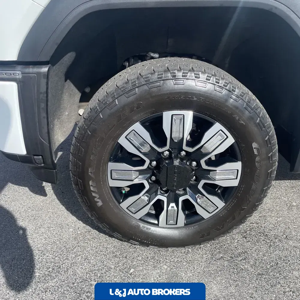 2024 GMC Sierra 2500HD Denali